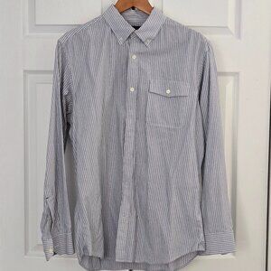 Banana Republic  Casual button up nice details Size L